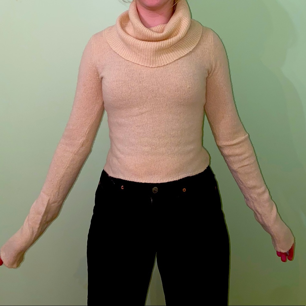 KOJI YOHJI- Creme Turtle Neck Sweater. S